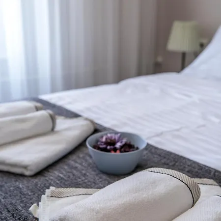 Апарт-отель Apart Sova Dream Apartments Нови-Сад