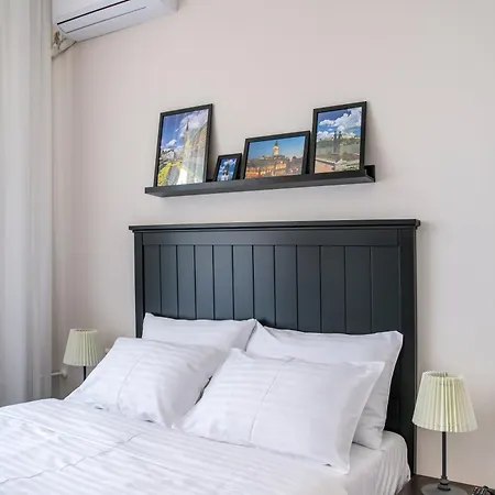 Апарт-отель Apart Sova Dream Apartments Нови-Сад